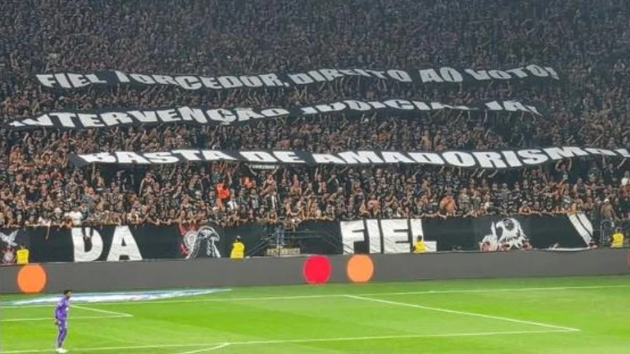 Intervenção judicial no corinthians: fiel se divide entre o clamor