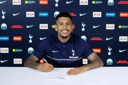 Tottenham anuncia contratação recorde do brasileiro savinho por €100 milhões