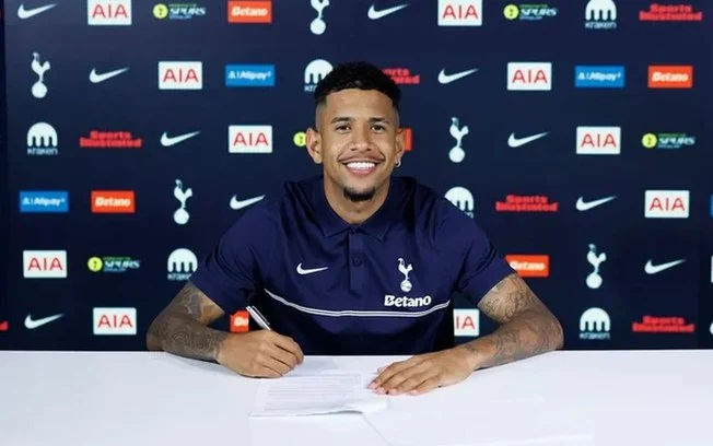 Tottenham anuncia contratação recorde do brasileiro savinho por €100 milhões