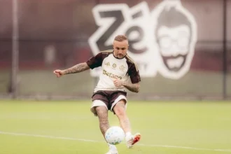 Flamengo libera everton cebolinha sem custos: atacante busca oportunidade imediata
