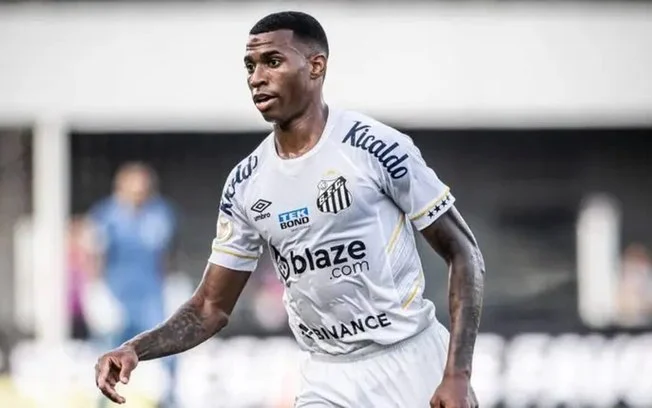 Santos se livra de transfer ban milionário com ajuda da