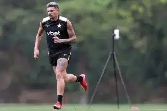 Tiquinho retorna ao botafogo: como a chegada do atacante esquenta