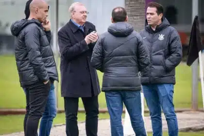 Corinthians adota cláusula contratual para afastar jogadores da política interna