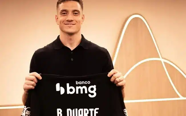 Vasco da gama oficializa contratação do atacante bruno duarte, ex estrela