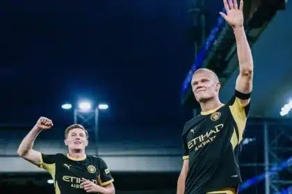 Manchester city goleia crystal palace por 4 a 1 com