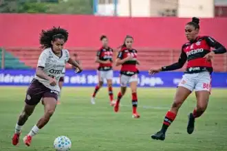 Brasileirão feminino: flamengo vence ferroviária com gol relâmpago de mariana