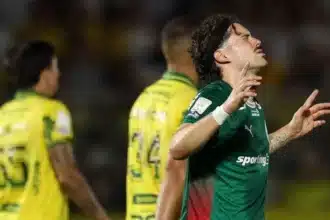 Abel ferreira detona arbitragem após empate do palmeiras: ‘inacreditável o