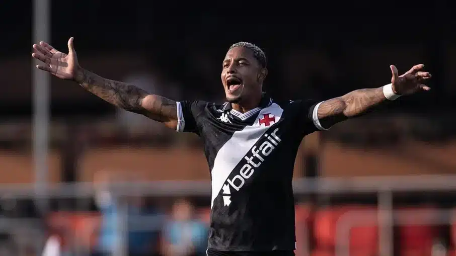 Atacante david corrêa, do vasco, é alvo de buscas em
