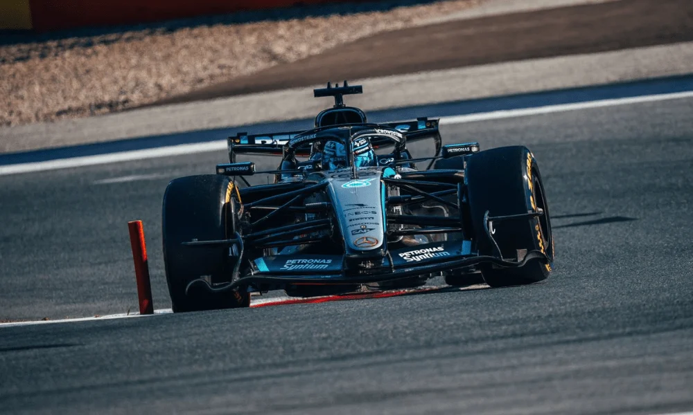 Gp do azerbaijão 2026: russell domina, antonelli escala e destaques