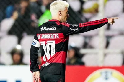Flamengo amplia aposta em estrangeiros: de oportunidades a ídolos, como