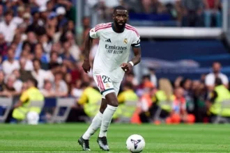 Rudiger anuncia aposentadoria da seleção alemã aos 33 anos para