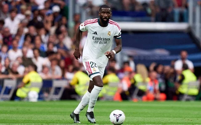 Rudiger anuncia aposentadoria da seleção alemã aos 33 anos para