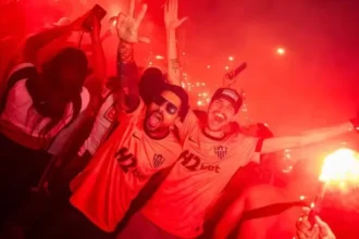 Atlético mineiro lança terceira camisa laranja de 2026 em homenagem