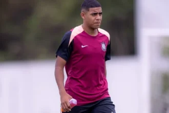 Corinthians barra saída de gui negão e recusa terceira proposta