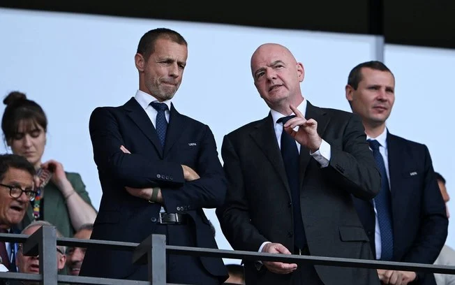 Fifa eleva tom e acusa uefa de ‘campanha de difamação’