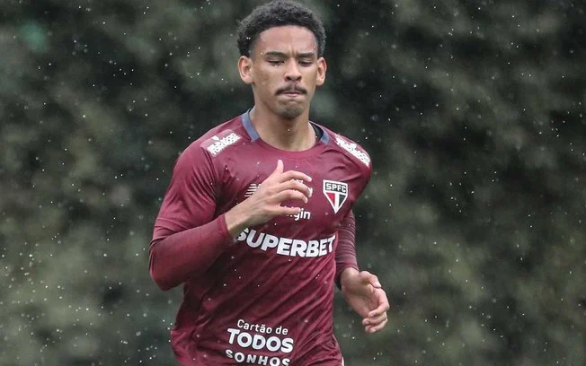 São paulo surpreende e faz três mudanças cruciais na lista
