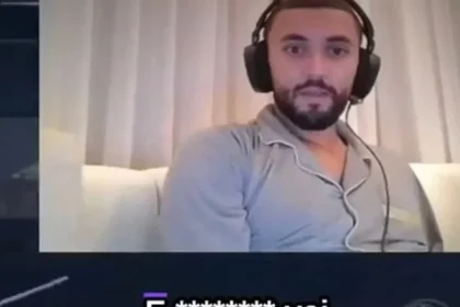 Meia do corinthians, labyad, viraliza ao simular briga entre gaviões
