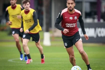 Corinthians poupa titulares contra o flamengo no maracanã focando na