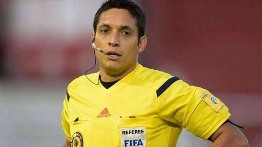 Fragilidade nos bastidores e arbitragem polêmica colocam corinthians em risco