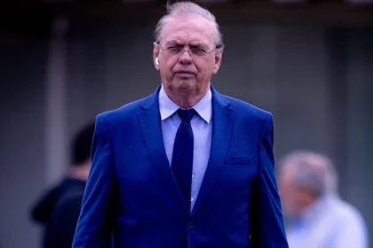 Presidente do corinthians, osmar stabile, rebate denúncia do mp por