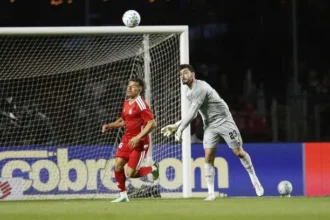Pezzolano desabafa sobre drama do internacional no brasileirão: ‘cada dia