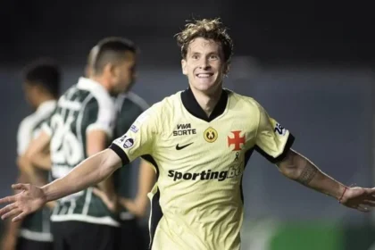 Vasco respira fora do z4 na data fifa e ganha