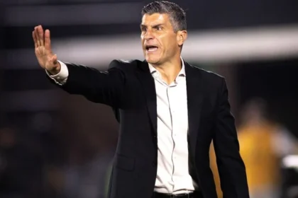 Vasco vive seu auge defensivo com pedro emanuel: entenda a