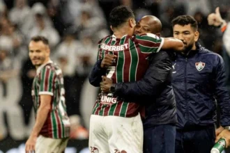 Fluminense de marcão usa data fifa para ajustar defesa e
