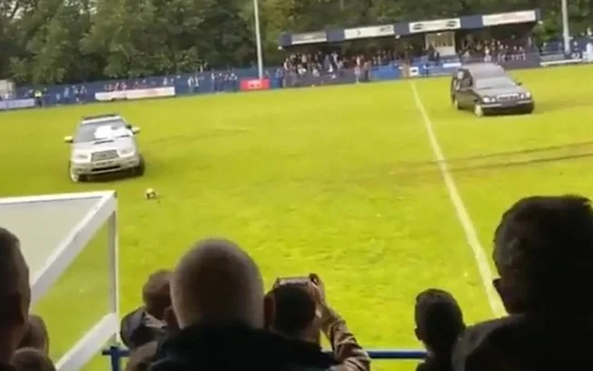 Cinco homens viram réus após espetacular invasão de campo com