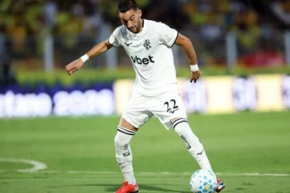 Ziyech estreia com brilho no botafogo e acende comparação com