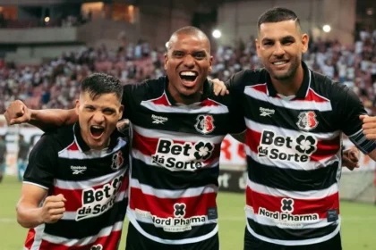 Santa cruz à beira da série b: de ano sem
