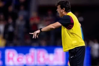 Corinthians acelera negociação para renovar contrato de nicollas, joia da
