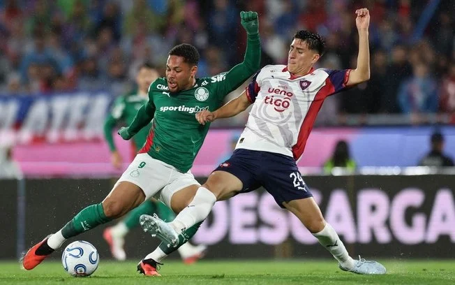 Vitor roque renasce no palmeiras: como o jovem atacante superou
