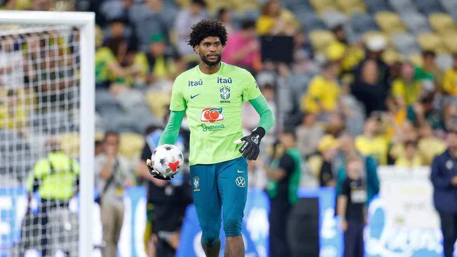 Ancelotti e hugo souza: imprensa espanhola não perdoa erro do