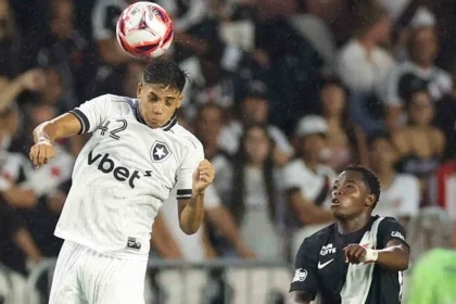 Vasco enfrenta desafio inédito no gramado sintético do botafogo em