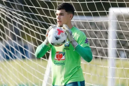 Pedro morisco, goleiro do coritiba, revela ‘surpresa tremenda’ com inédita