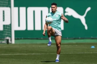 Paulinho dribla lesão e reforça otimismo no palmeiras para retorno