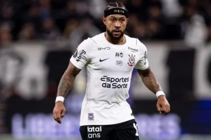 De ‘coração partido’ e em jejum de gols, memphis depay