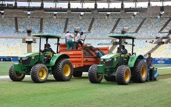 Maracanã inicia troca completa do gramado após críticas de clubes