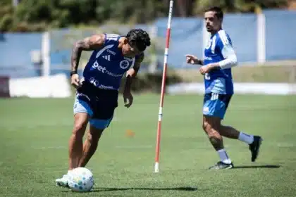 Cruzeiro se reapresenta sem selecionáveis para data fifa e celebra