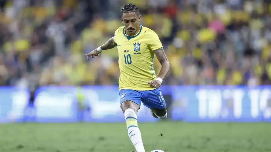 Raphinha, o novo camisa 9 do barcelona, choca o mundo