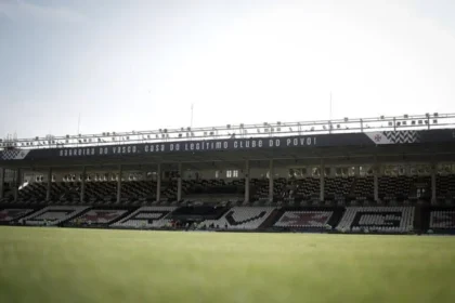 Vasco avalia ação judicial para jogar semifinal da sul americana em
