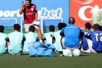 Palmeiras acelera preparação crucial com abel ferreira e aguarda retorno