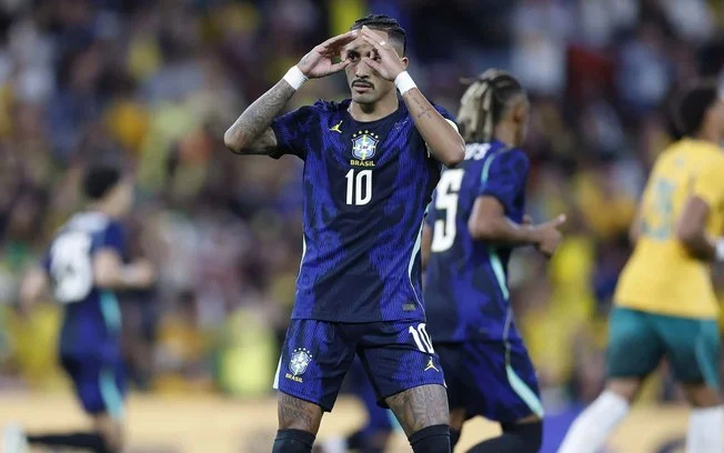 Raphinha, craque do barcelona, é cortado da seleção brasileira por