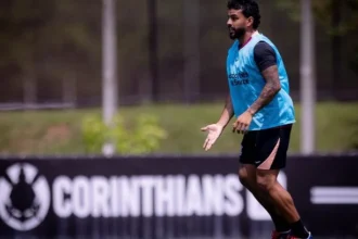 Bidu retorna aos treinos e gabriel paulista inicia transição no