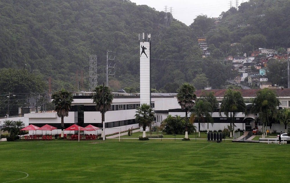 Santos garante ct rei pelé por 40 anos em acordo