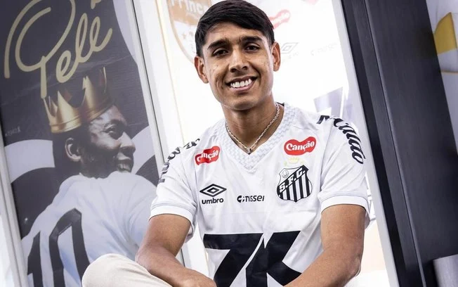 Santos enfrenta imbróglio na fifa: dívidas milionárias por adonis frías