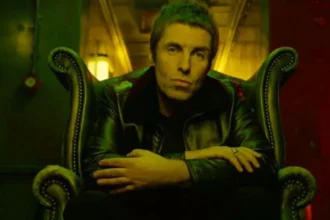 Liam gallagher, do oasis, acusa arsenal, manchester united e liverpool