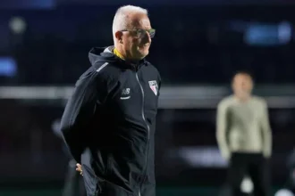 Dorival junior define momento do são paulo como ‘inexplicável’ após