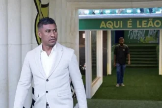 Paulinho, ex volante da seleção brasileira, deixa o mirassol e assume